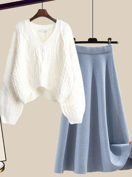 ホワイト/セーター＋ブルー/スカート