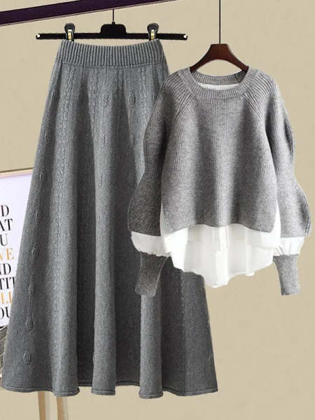 グレー/セーター+グレー/スカート