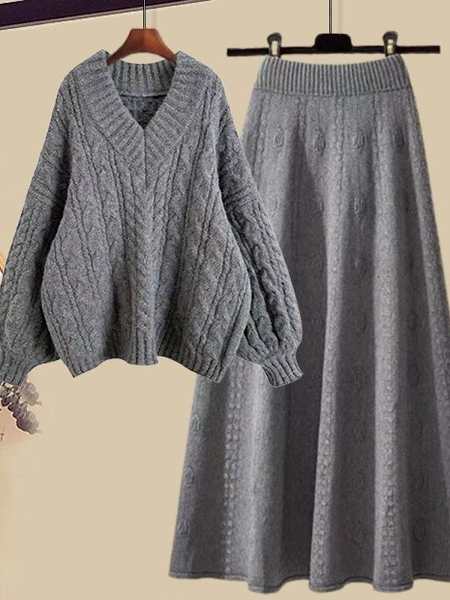 グレー/セーター+グレー/スカート