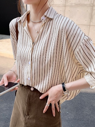 韓国風おしゃれファッション感満載 ストライプ柄 シングルブレスト 折り襟 長袖 レディース シャツ